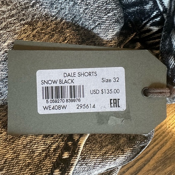 NWT Women’s ALL SAINTS Dale Shorts Snow Black Size 32 - Picture 4 of 6